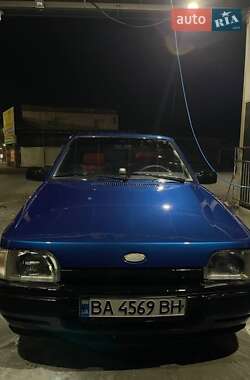Хэтчбек Ford Escort 1989 в Кривом Роге