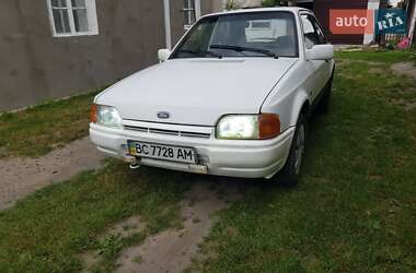 Хэтчбек Ford Escort 1989 в Дубно