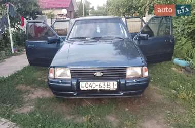 Хетчбек Ford Escort 1987 в Чернівцях