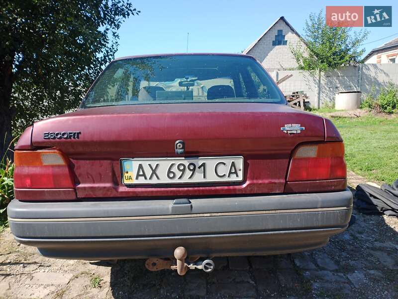 Седан Ford Escort 1994 в Ольшанах