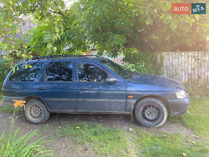 Универсал Ford Escort 1996 в Брошневе-Осаде