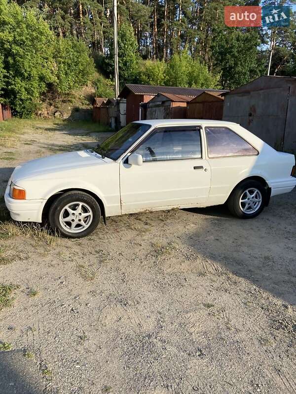 Ford Escort 1987