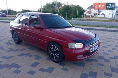 Хэтчбек Ford Escort 1998 в 