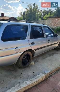 Универсал Ford Escort 1995 в Могилев-Подольске