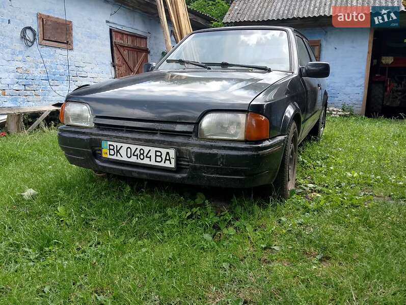Ford Escort 1990