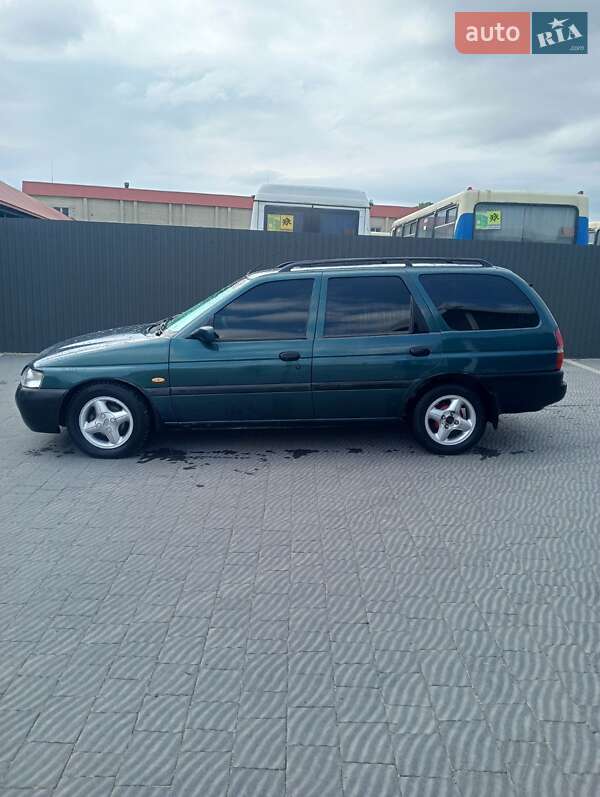 Ford Escort 1998
