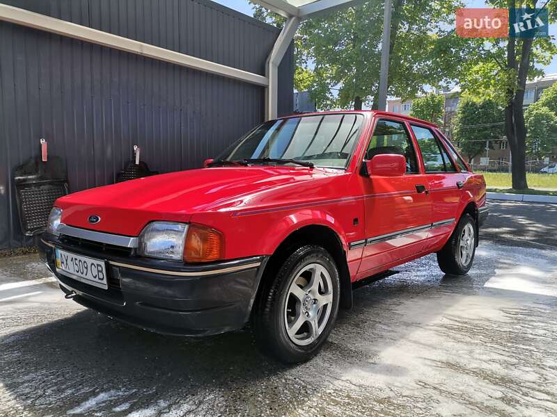 Лифтбек Ford Escort 1989 в Харькове