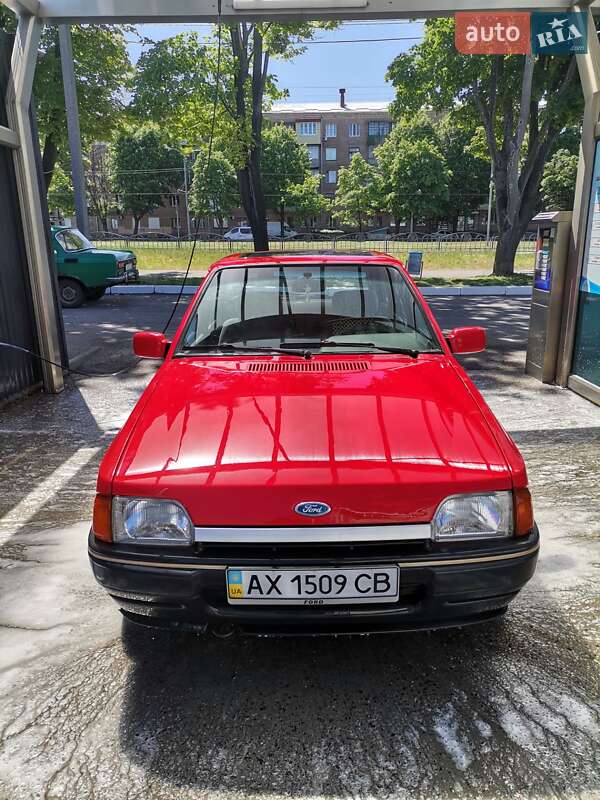 Лифтбек Ford Escort 1989 в Харькове