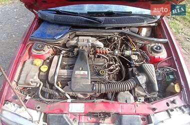 Хэтчбек Ford Escort 1993 в 