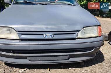 Хэтчбек Ford Escort 1992 в 
