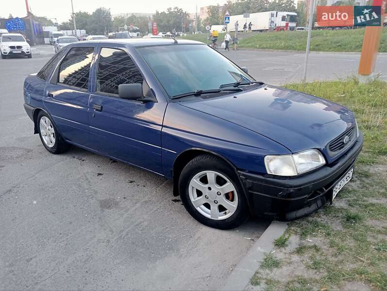 Хетчбек Ford Escort 1993 в Львові