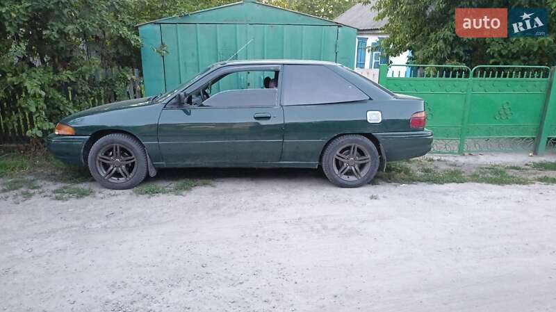 Хэтчбек Ford Escort 1991 в Кременчуге