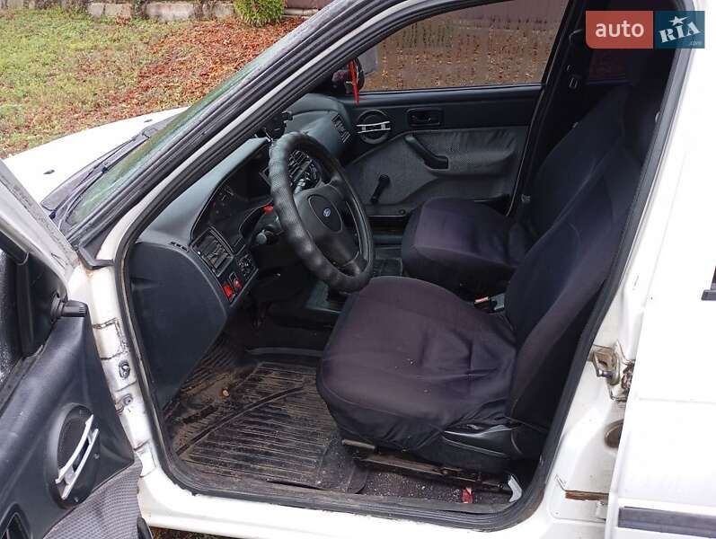 Универсал Ford Escort 1992 в Борисполе фото 5 Универсал Ford Escort 1992 в Борисполе