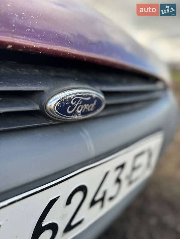 Хетчбек Ford Escort 1995 в Рівному
