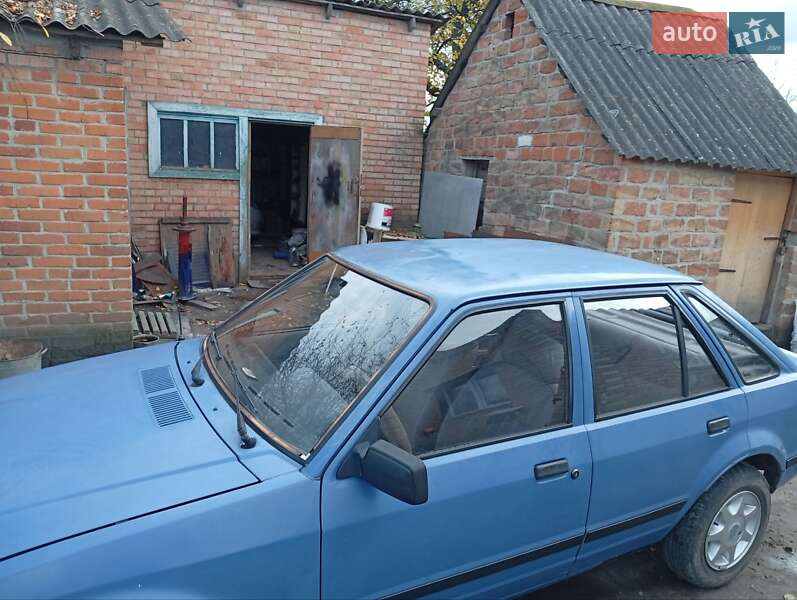 Хетчбек Ford Escort 1985 в Сумах