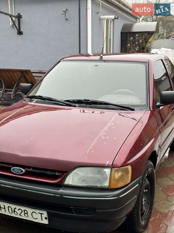 Хэтчбек Ford Escort 1991 в Любашевке фото 2 Хэтчбек Ford Escort 1991 в Любашевке