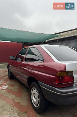 Хэтчбек Ford Escort 1991 в Любашевке