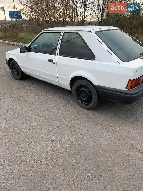 Ford Escort 1987