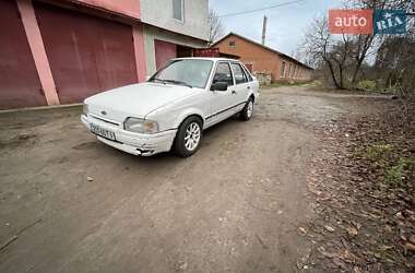 Ліфтбек Ford Escort 1987 в Славуті