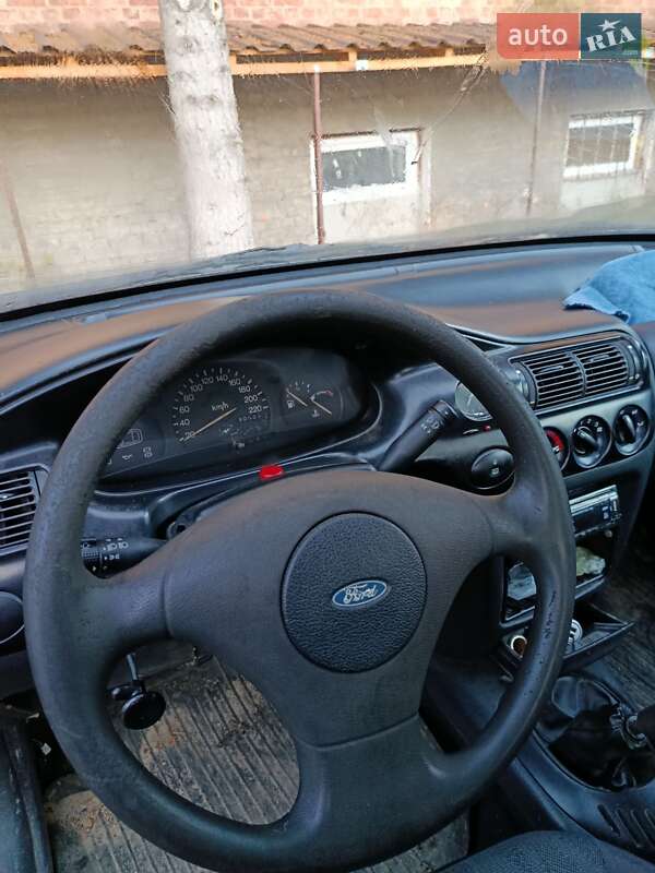 Хэтчбек Ford Escort 1995 в Коростене фото 8 Хэтчбек Ford Escort 1995 в Коростене