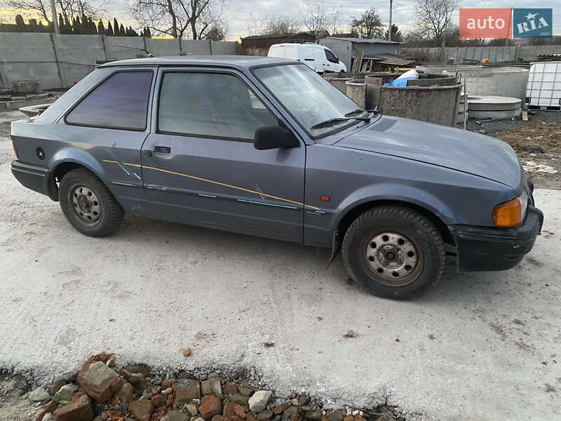 Хетчбек Ford Escort 1988 в Рівному фото 6 Хетчбек Ford Escort 1988 в Рівному