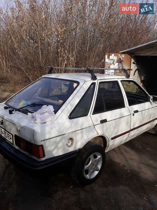 Хэтчбек Ford Escort 1989 в Ивано-Франковске