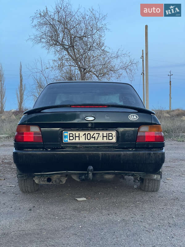 Седан Ford Escort 1996 в Николаеве