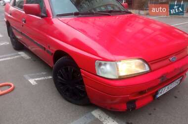 Седан Ford Escort 1992 в Киеве