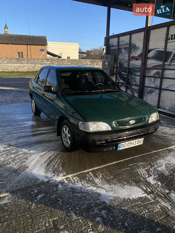 Седан Ford Escort 1994 в Збараже