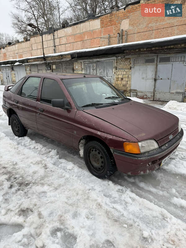 Ліфтбек Ford Escort 1991 в Києві фото 3 Ліфтбек Ford Escort 1991 в Києві