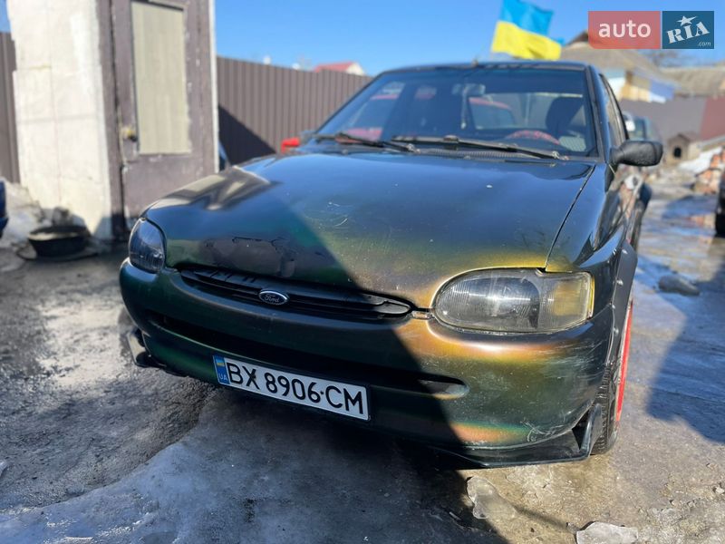 Хэтчбек Ford Escort 1996 в Хмельницком