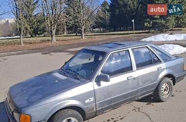 Хэтчбек Ford Escort 1987 в Луцке