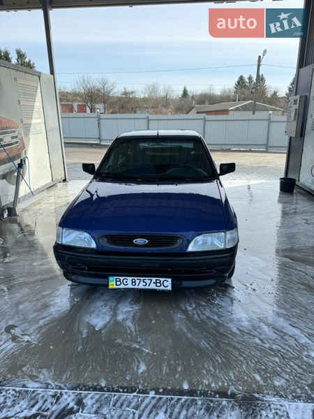 Хэтчбек Ford Escort 1993 в Перемышлянах