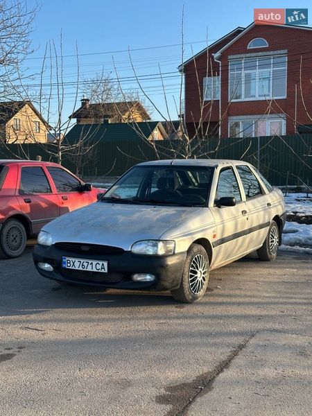 Хэтчбек Ford Escort 1996 в Хмельницком