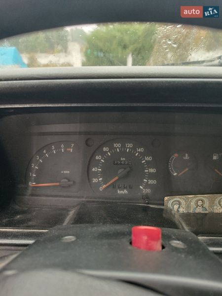 Хэтчбек Ford Escort 1988 в Коростене