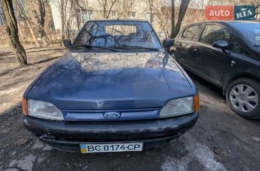 Лифтбек Ford Escort 1989 в Львове