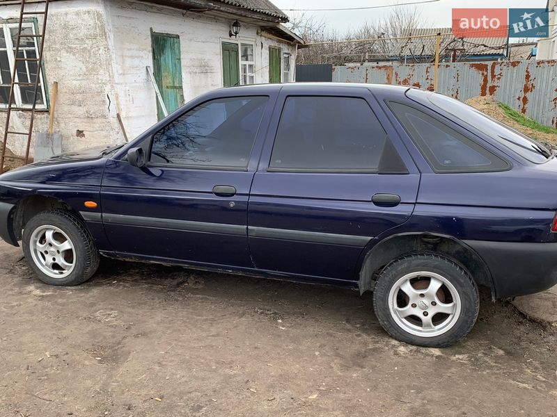 Хэтчбек Ford Escort 1995 в Днепре фото 4 Хэтчбек Ford Escort 1995 в Днепре
