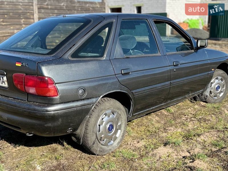 Хэтчбек Ford Escort 1992 в Буче фото 5 Хэтчбек Ford Escort 1992 в Буче