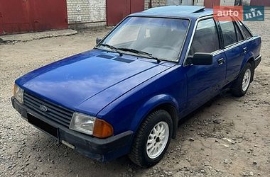 Хетчбек Ford Escort 1985 в Львові