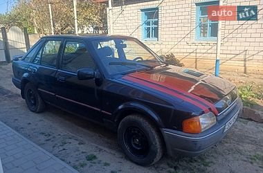 Хетчбек Ford Escort 1989 в Бершаді