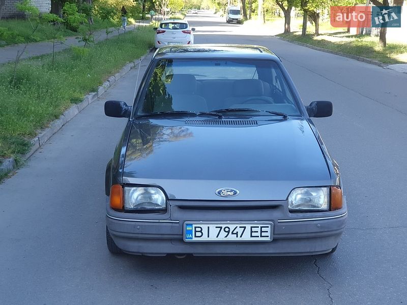 Хетчбек Ford Escort 1986 в Кременчуці