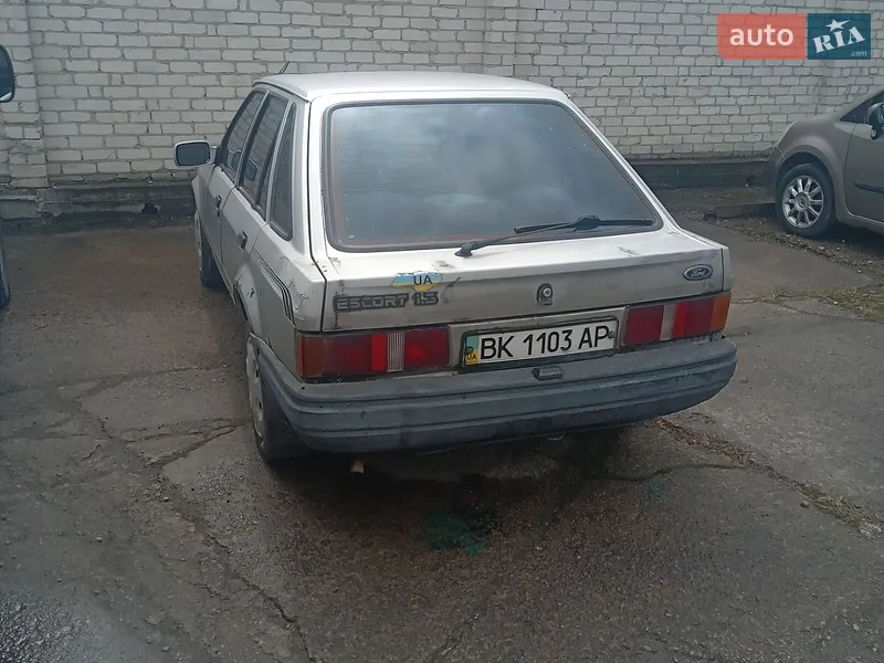 Ford Escort 1988