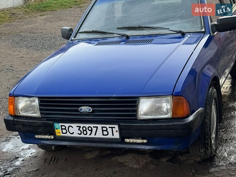 Хэтчбек Ford Escort 1985 в Львове