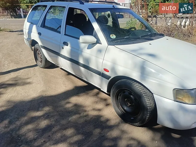 Ford Escort 1998