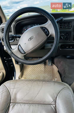 Внедорожник / Кроссовер Ford Excursion 2001 в 