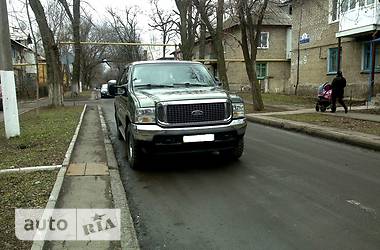 Внедорожник / Кроссовер Ford Excursion 2005 в 