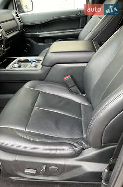 Внедорожник / Кроссовер Ford Expedition 2018 в 