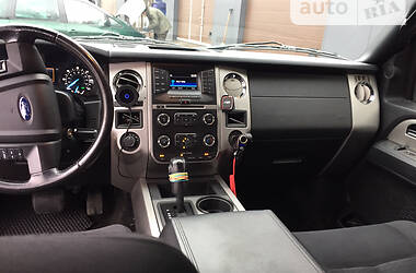Внедорожник / Кроссовер Ford Expedition 2015 в 