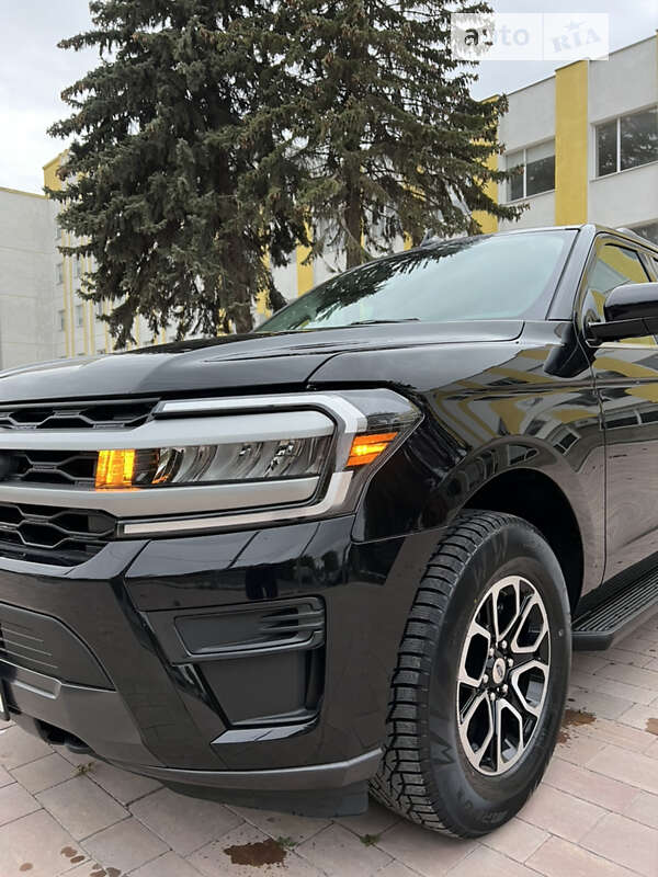 Позашляховик / Кросовер Ford Expedition 2022 в Тернополі