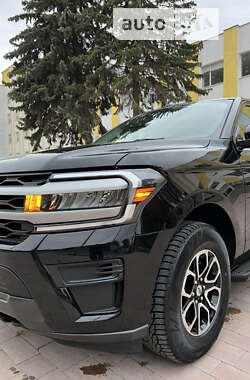 Внедорожник / Кроссовер Ford Expedition 2022 в 